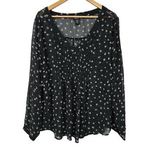 Torrid Womens Size 3 Black White Floral V-Neck Pleated Long Sleeve Blouse Top